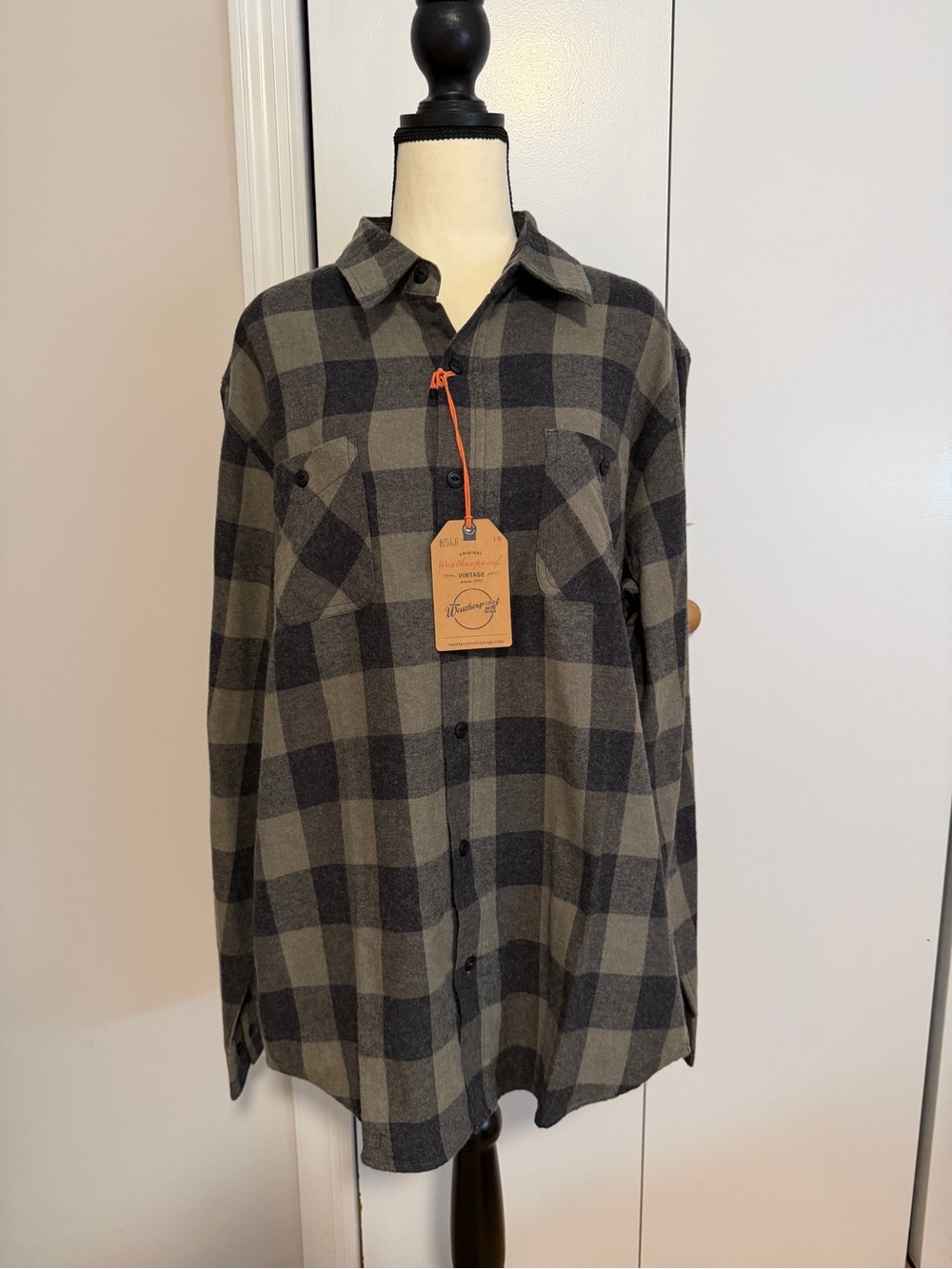 NWT Weatherproof black & gray plaid flannel shirt